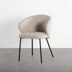 Silla beige tapizada en tela con estructura metálica estilo contract – 56,5 x 56 x 74,5 cm